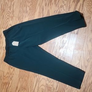 BNWT-UNIVERSAL STANDARD small pull on green trousers